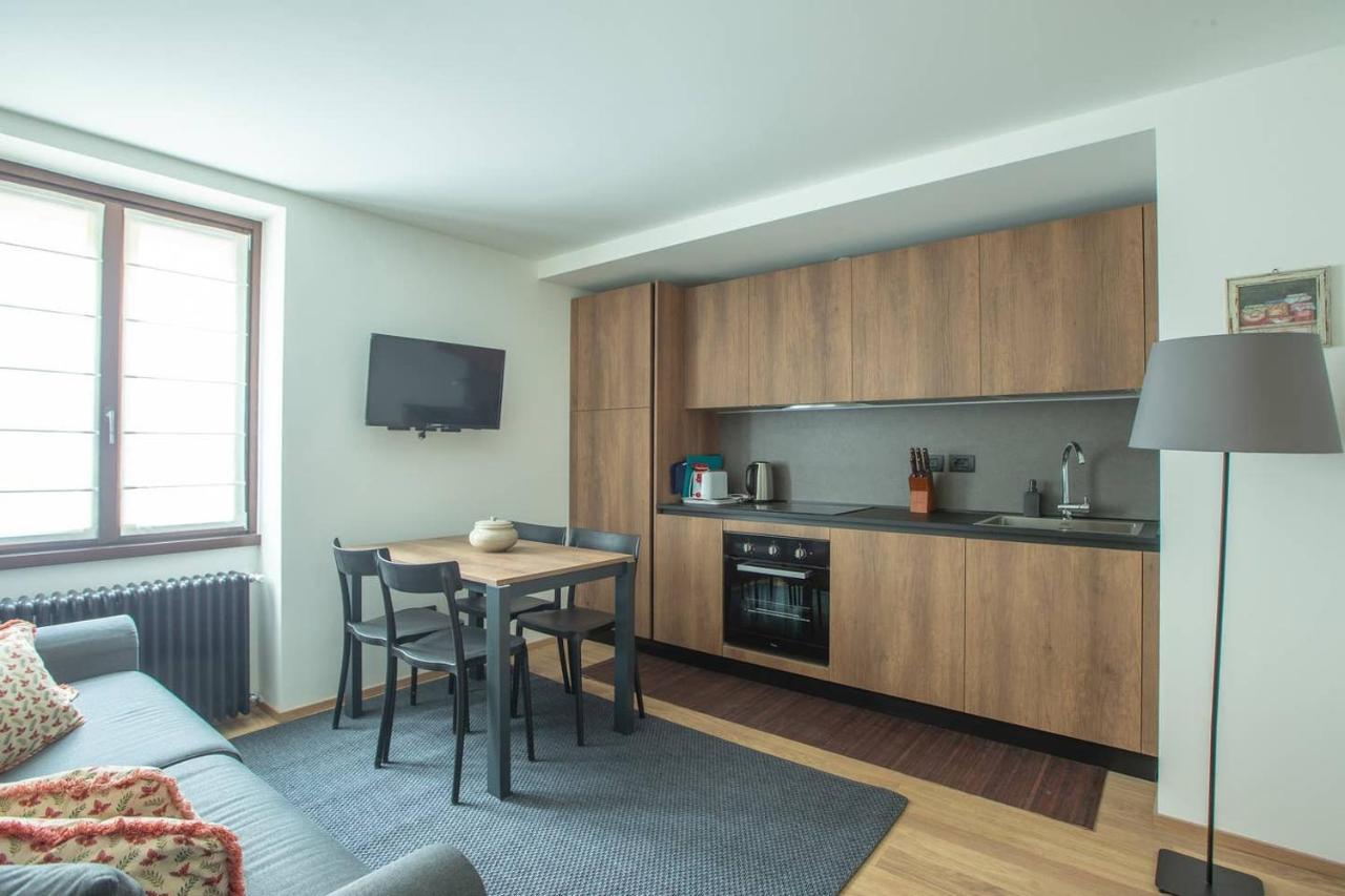 Appartamento Joivy Warm Flat For 4, With Parking In *